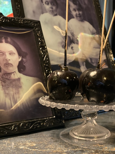 Pomme d'Amour Caramel Chocolat (Recette Halloween) - Lilie Bakery
